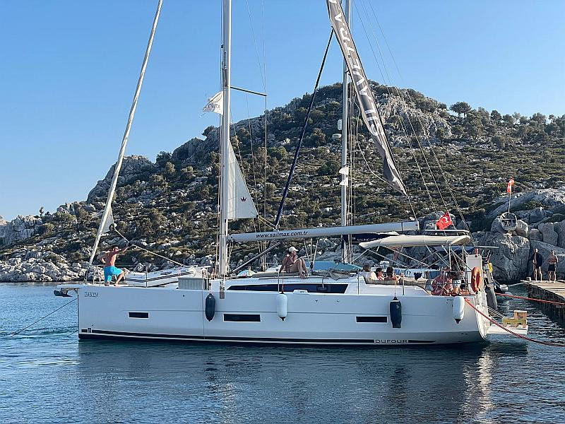 Dufour 430 GL